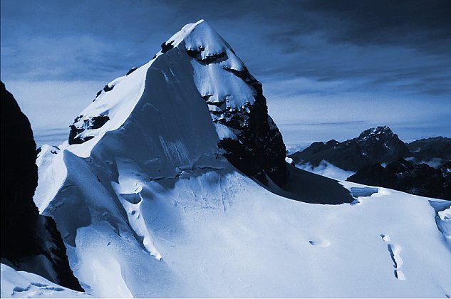 Peque&ntilde;o Alpamayo