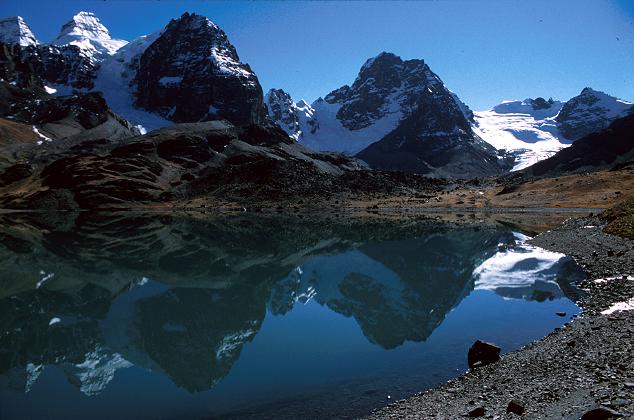 Laguna Chiar Khota mit Condoririgruppe