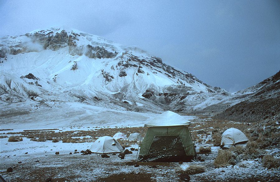 Sajama, Basislager