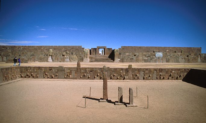 Tiwanaku, Zentraler Komplex